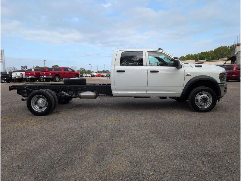 New 2026 RAM 5500 Tradesman Chassis Crew Cab 4x4 84