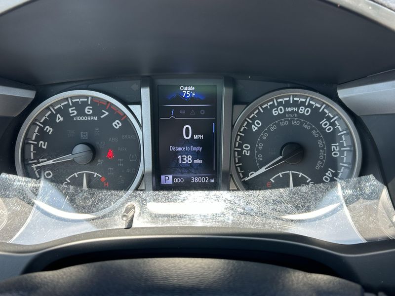 Used 2022 Toyota Tacoma SR5Image 28