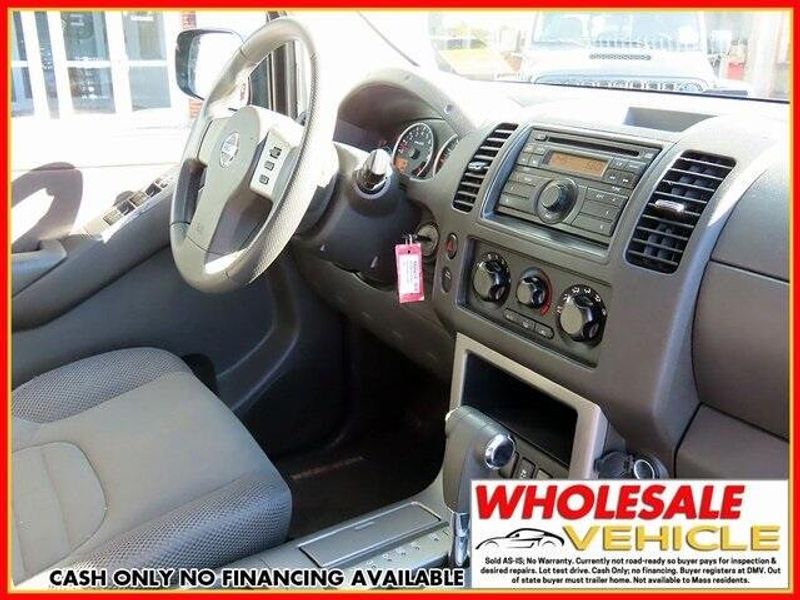 2012 Nissan Pathfinder SImage 8