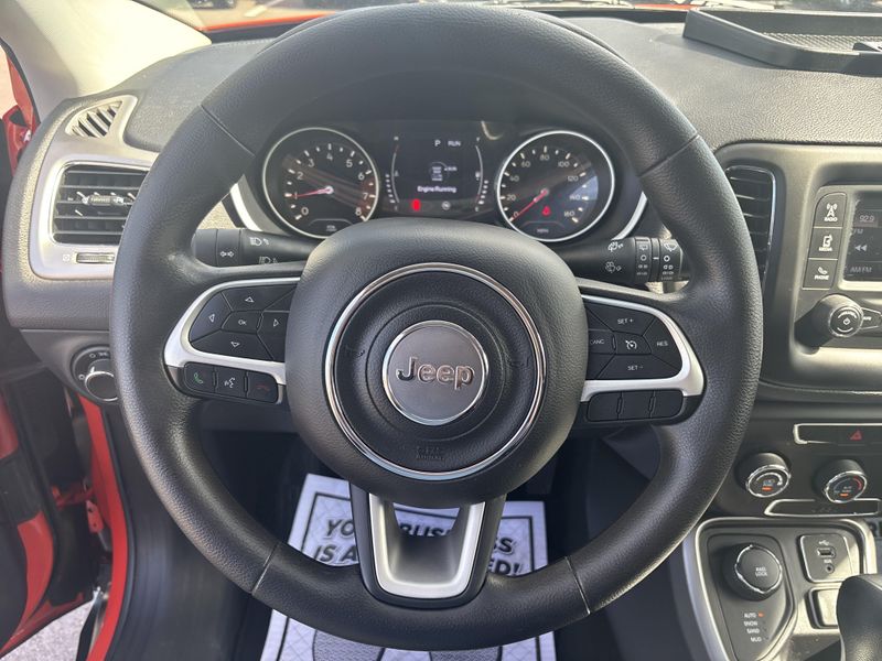 Used 2017 Jeep New Compass SportImage 16