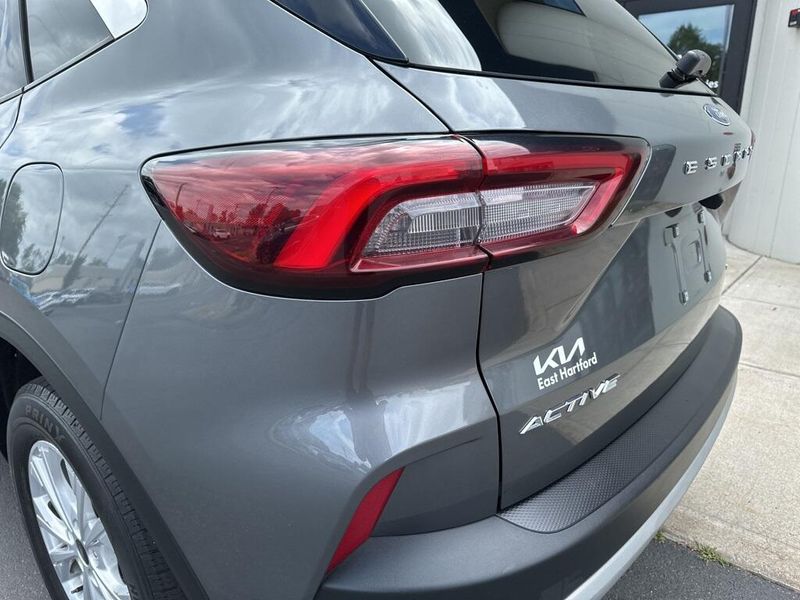 2023 Ford Escape ActiveImage 9