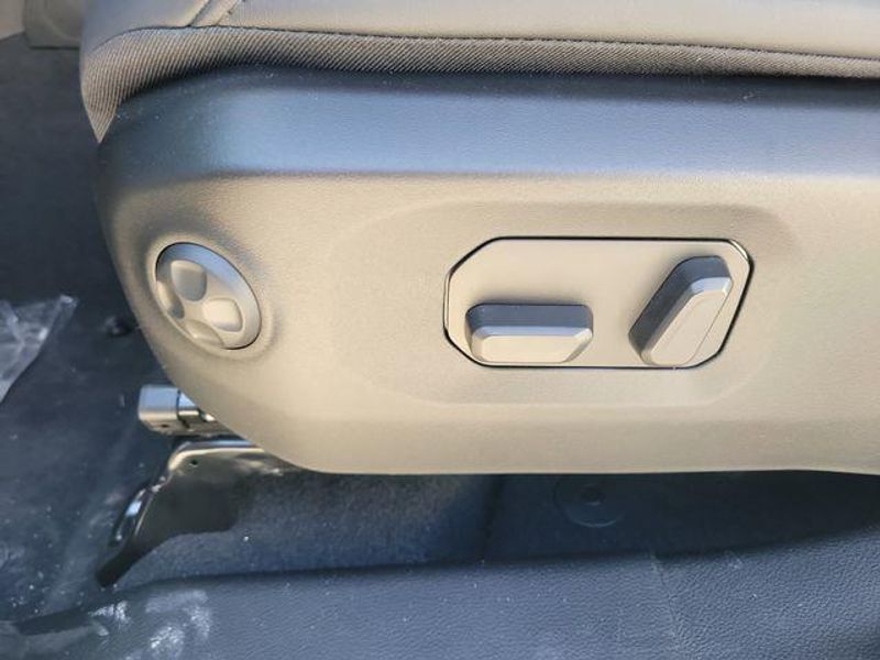 New 2026 Jeep Wrangler 4-door Rubicon X