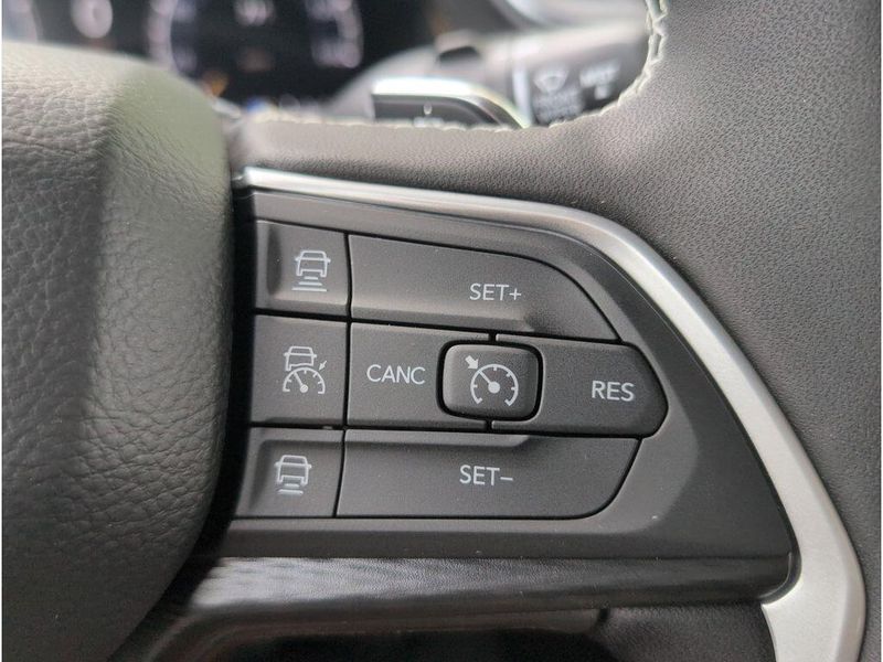 New 2025 Jeep Grand Cherokee Laredo X 4x2Image 22