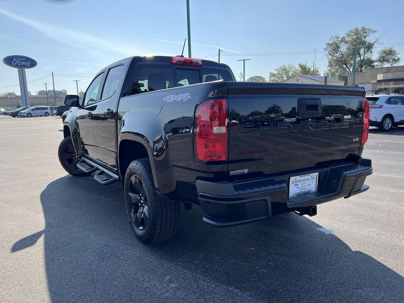 2022 Chevrolet Colorado LT photo 11