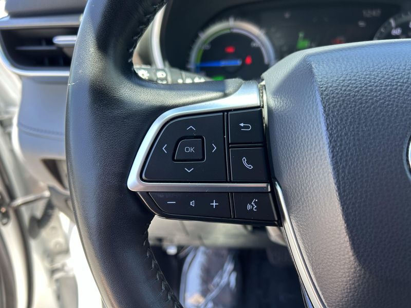 Used 2021 Toyota Highlander LimitedImage 28