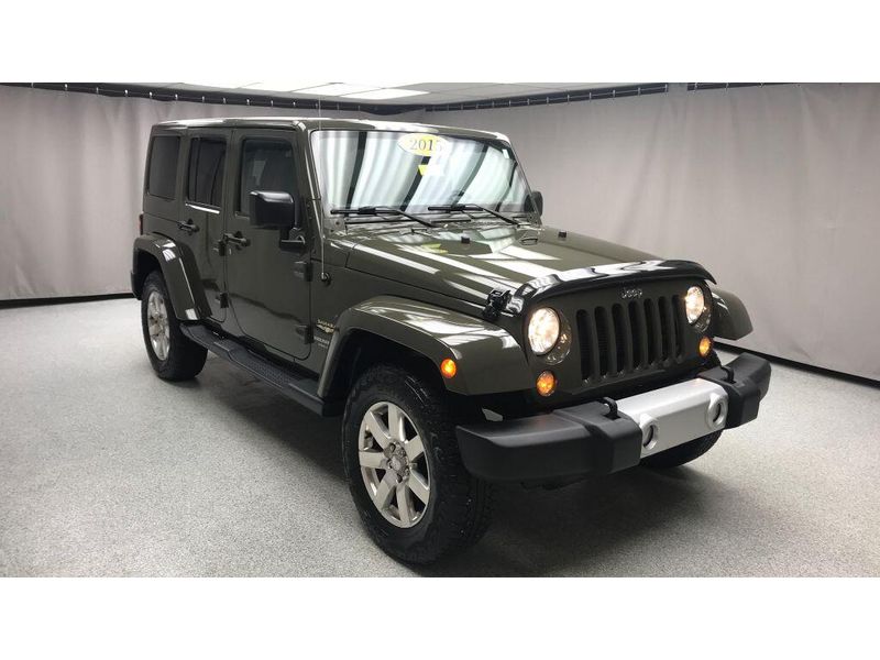 Used 2015 Jeep Wrangler JK Unlimited SaharaImage 20