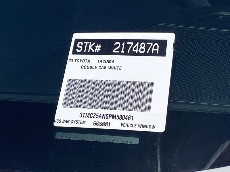 2023 Toyota Tacoma TRD Off-RoadImage 9
