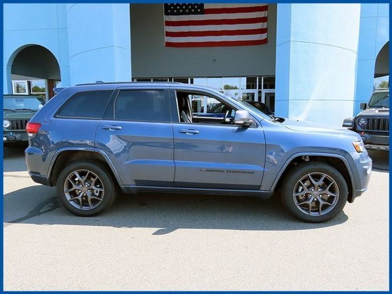 2021 Jeep Grand Cherokee 80th Anniversary EditionImage 2