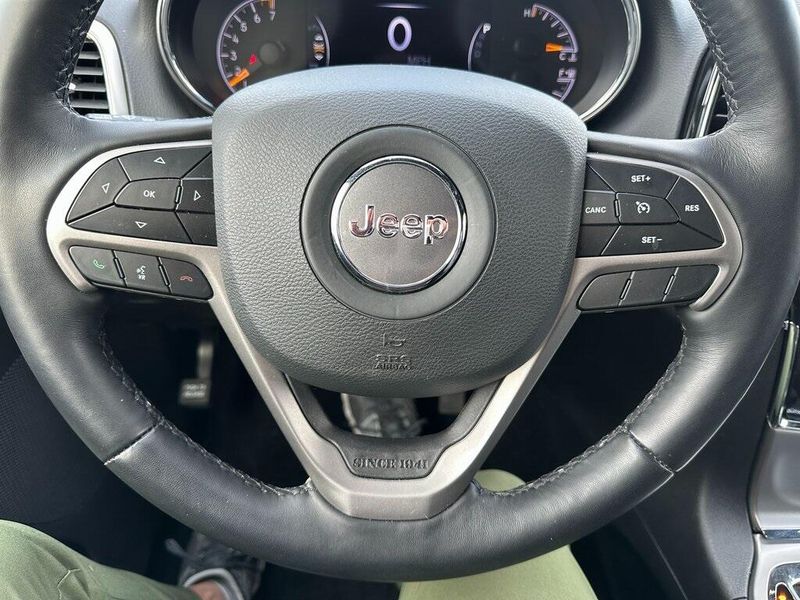2022 Jeep Grand Cherokee WK LimitedImage 3