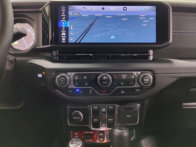 Used 2024 Jeep Wrangler 4xE Rubicon Hardtop w/NavImage 7