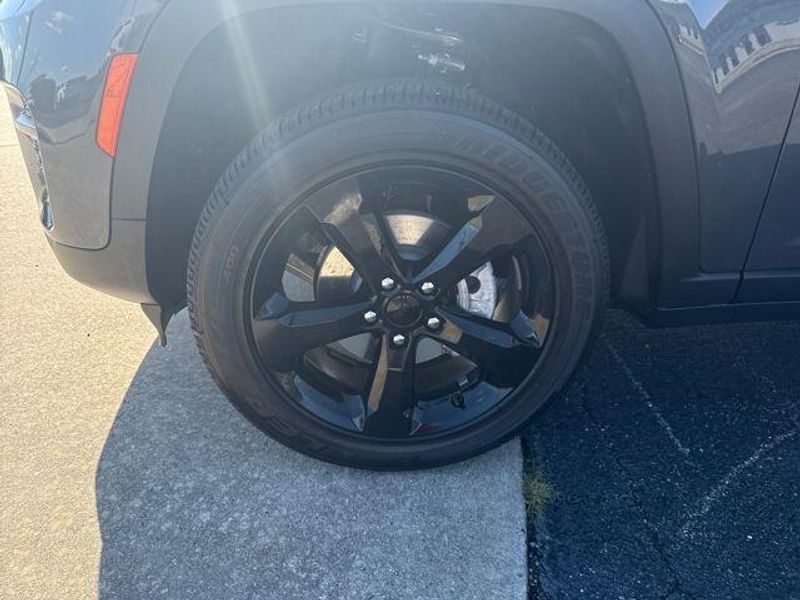 2025 Jeep Grand Cherokee Altitude X 4x4