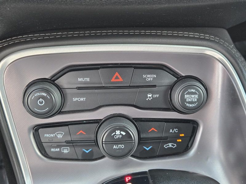 Used 2019 Dodge Challenger SXT RWD