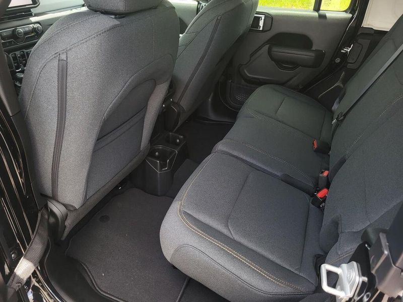 2025 Jeep Wrangler 4-door SportImage 23