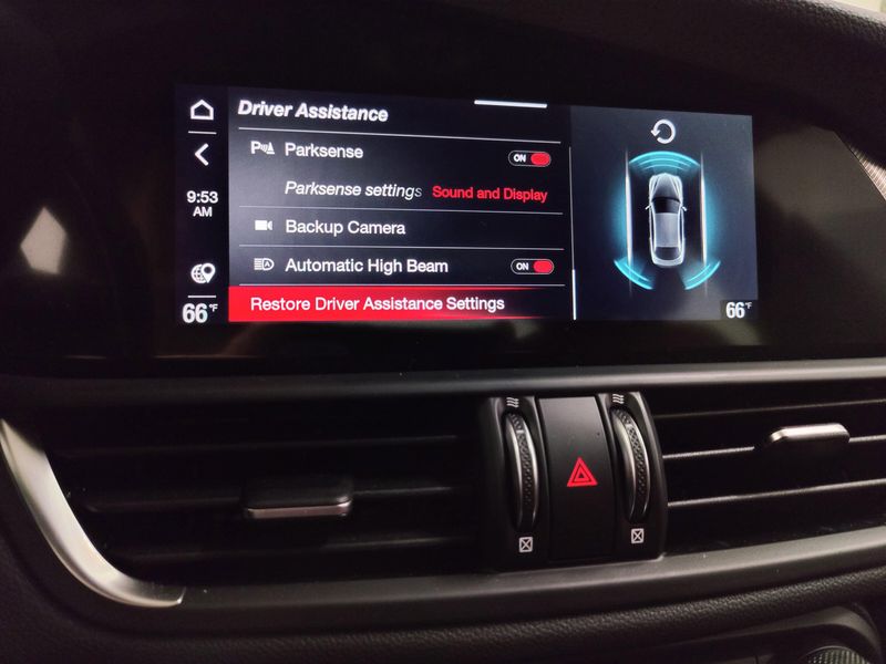 New 2025 Alfa Romeo Giulia AwdImage 23