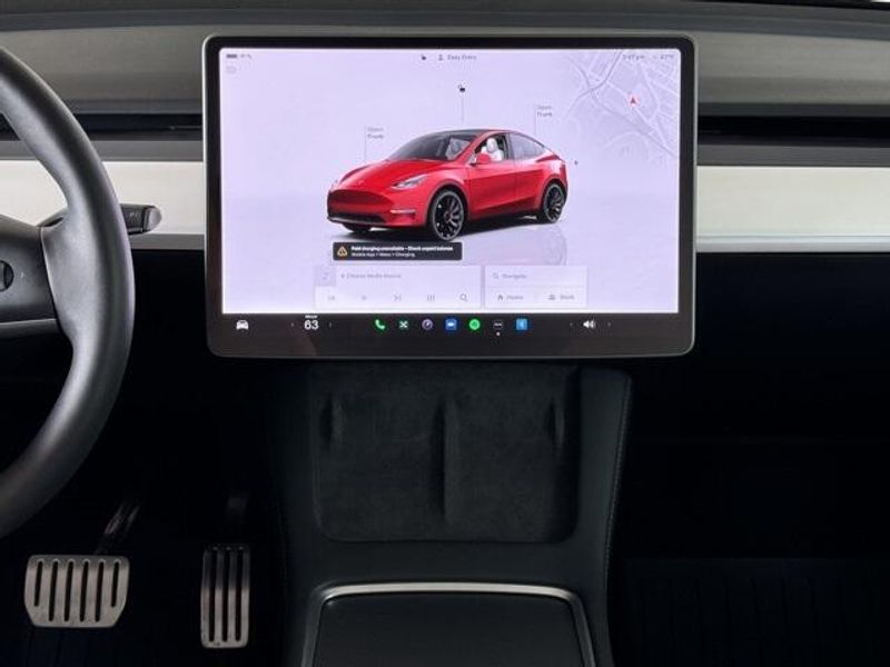 2023 Tesla Model Y PerformanceImage 3