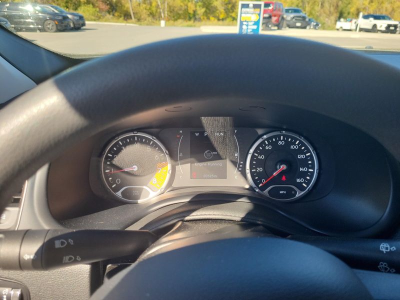 Used 2023 Jeep Renegade LatitudeImage 6