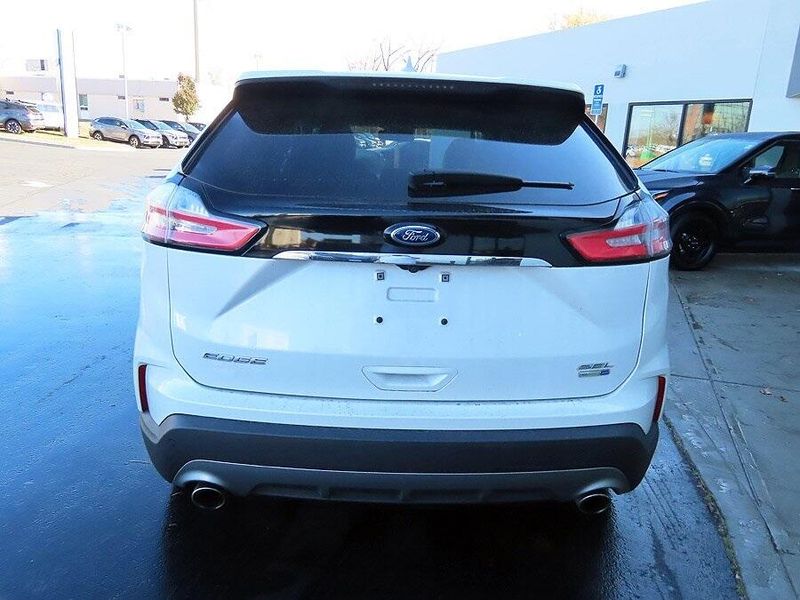 2019 Ford Edge SELImage 6