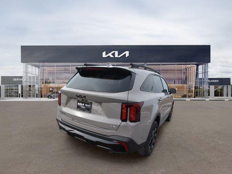 New 2026 Kia Sorento X-Line SXImage 4