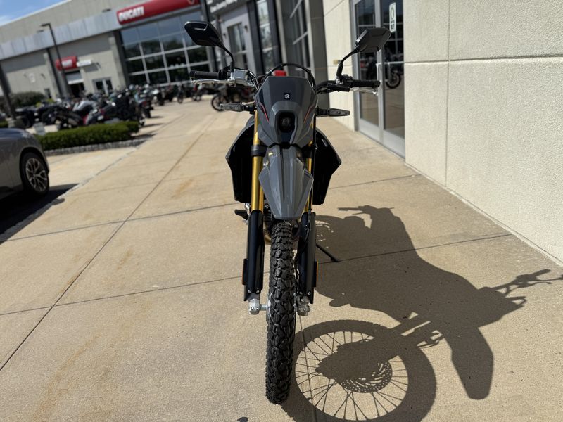 2025 Suzuki DRZ 4SImage 4