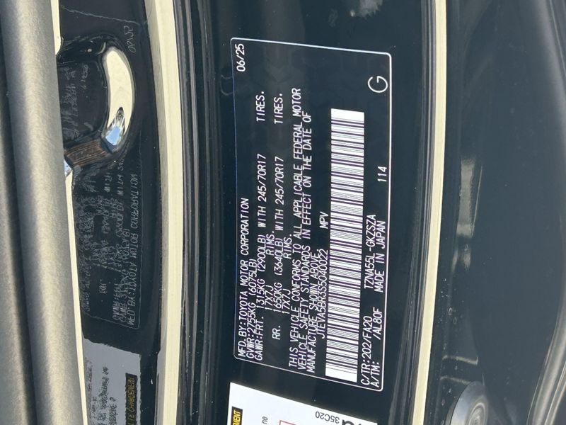 New 2025 Toyota 4Runner SR5Image 22