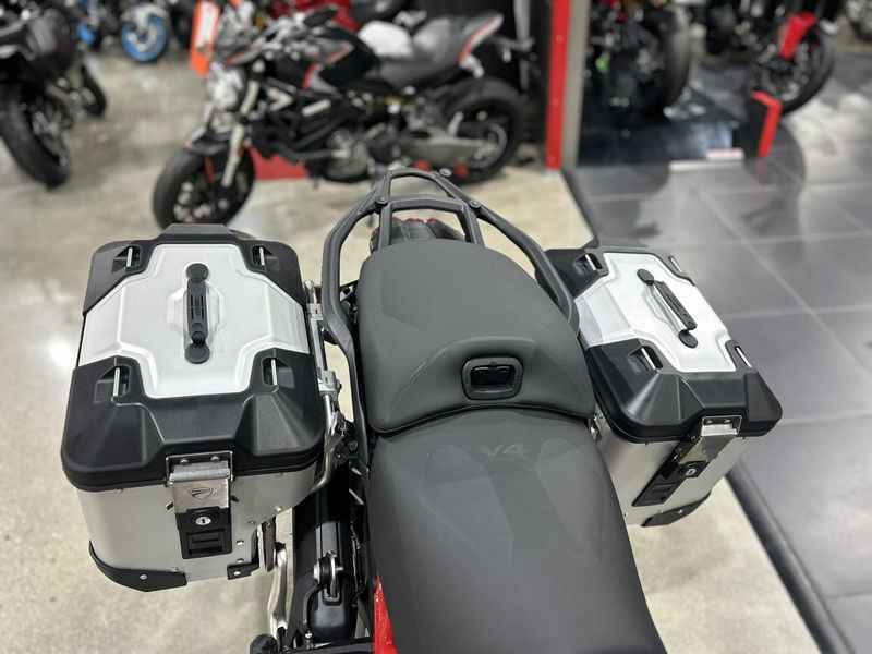 New 2025 Ducati MULTISTRADA V4 RALLY TRAVEL & RADAR SPOKED WHEELS Image 24