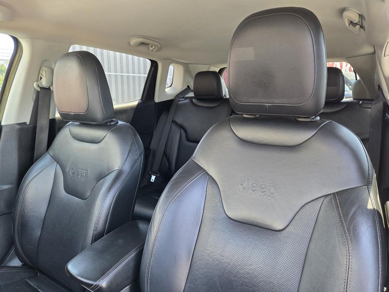 Used 2018 Jeep Compass Limited FWD