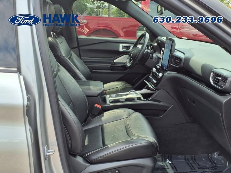 2022 Ford Explorer ST photo 25