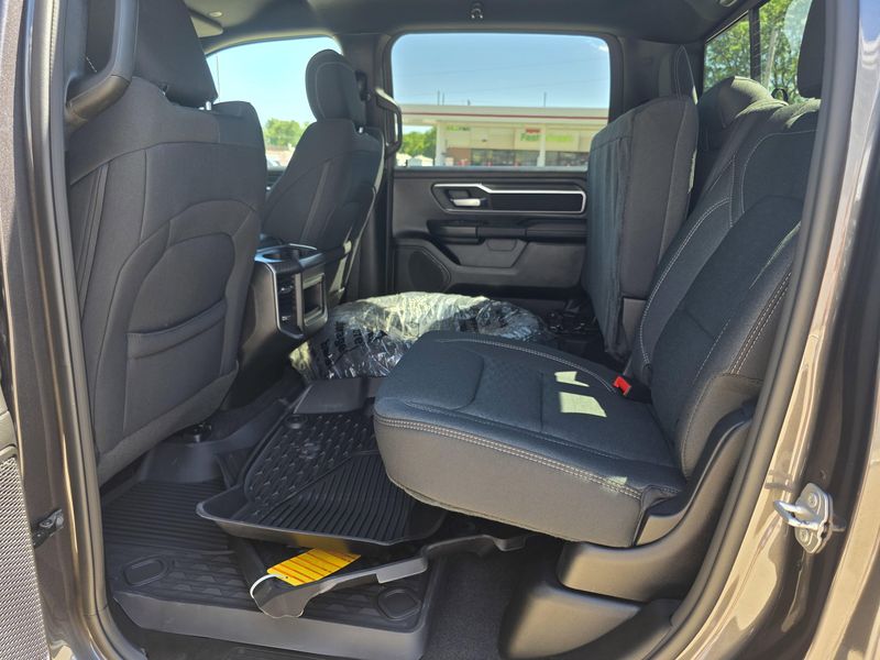 New 2025 RAM 1500 Big HornImage 12