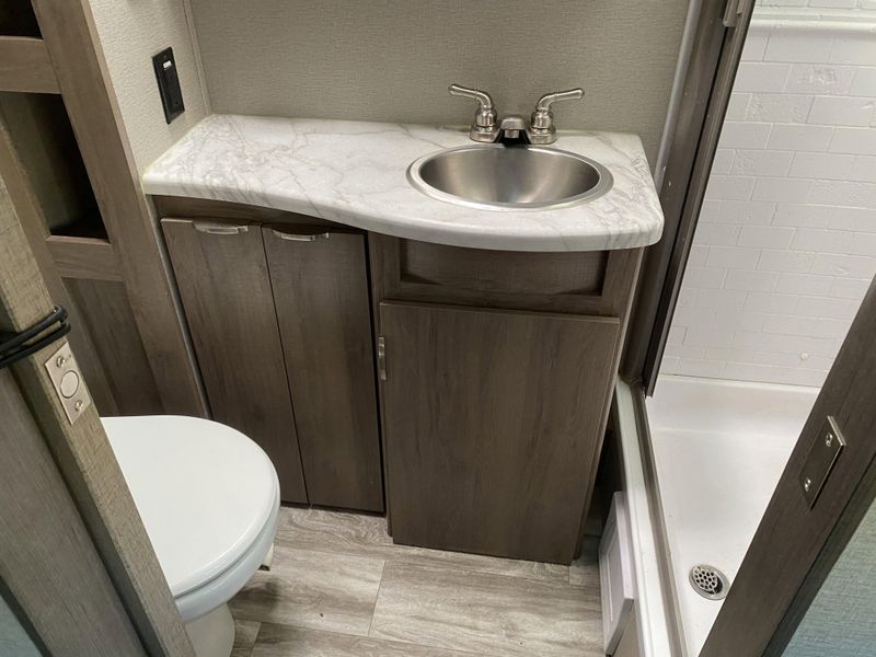 2021 GRAND DESIGN IMAGINE 2610ML Image 18