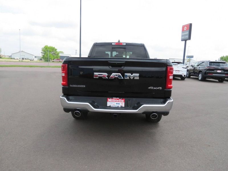 2025 RAM 1500 Laramie Crew Cab 4x4 5