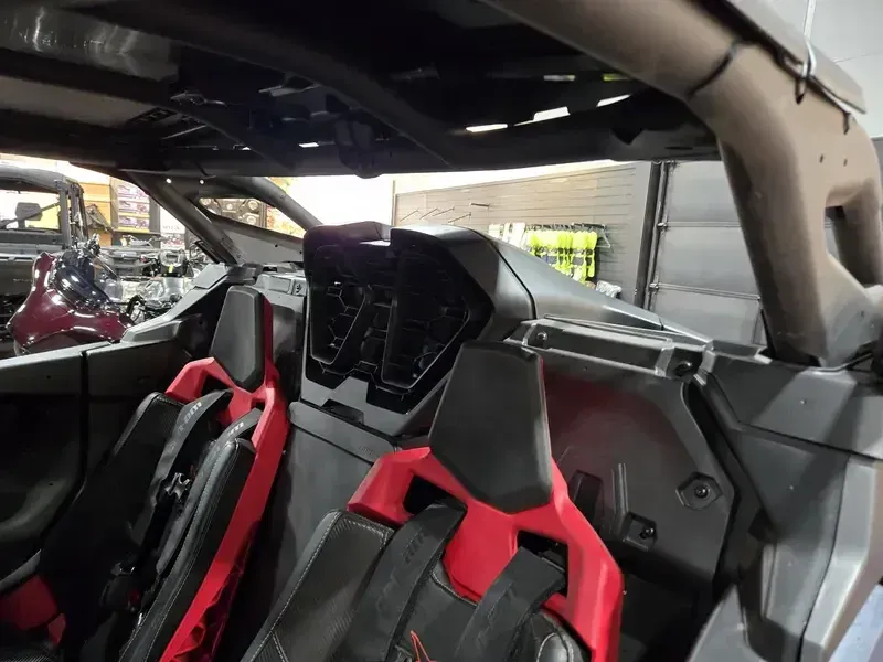 NEW 2026 CAN-AM MAVERICK R MAX X RS 999T DCT Image 12