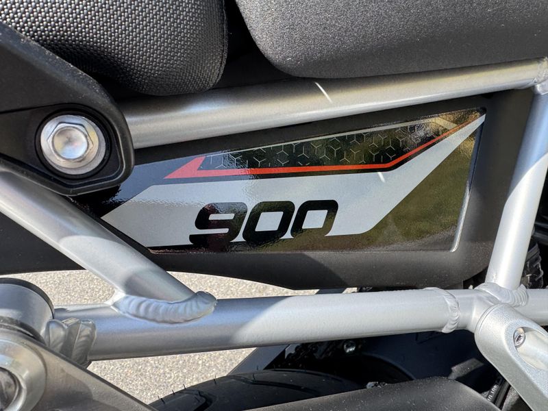 2025 Triumph Tiger 900 Rally Pro - ASH GREY - INTENSE ORANGE 