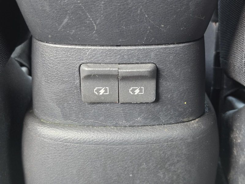 Used 2021 Nissan Kicks S FWD