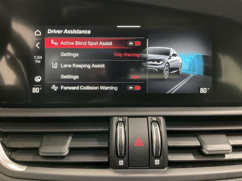 New 2026 Alfa Romeo Giulia AwdImage 7