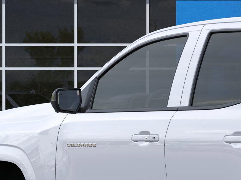 New 2025 Chevrolet Colorado 2WD LTImage 12