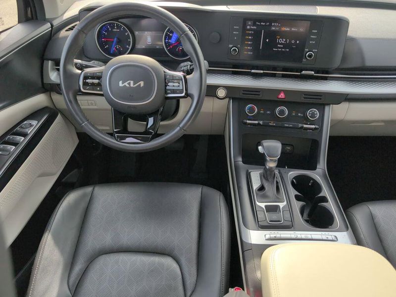 2024 Kia Carnival LXImage 27