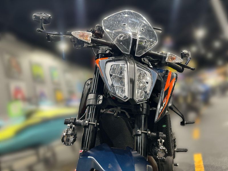 Used 2022 KTM 890 DUKE R Image 21