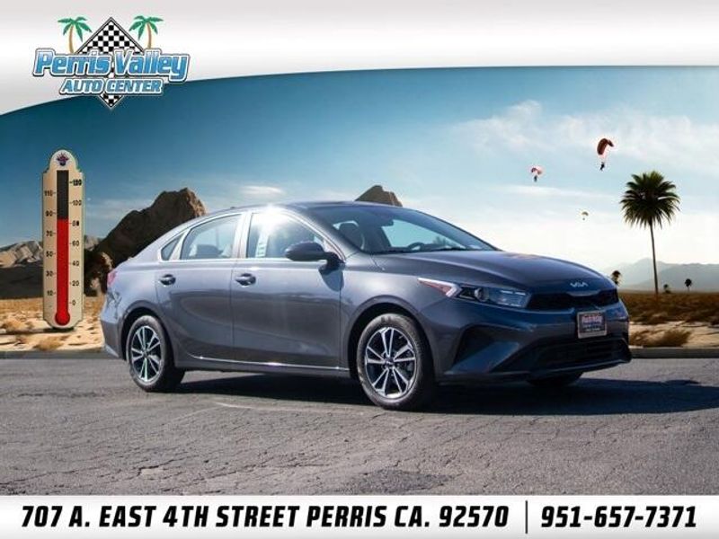 Used 2023 Kia Forte LXSImage 1