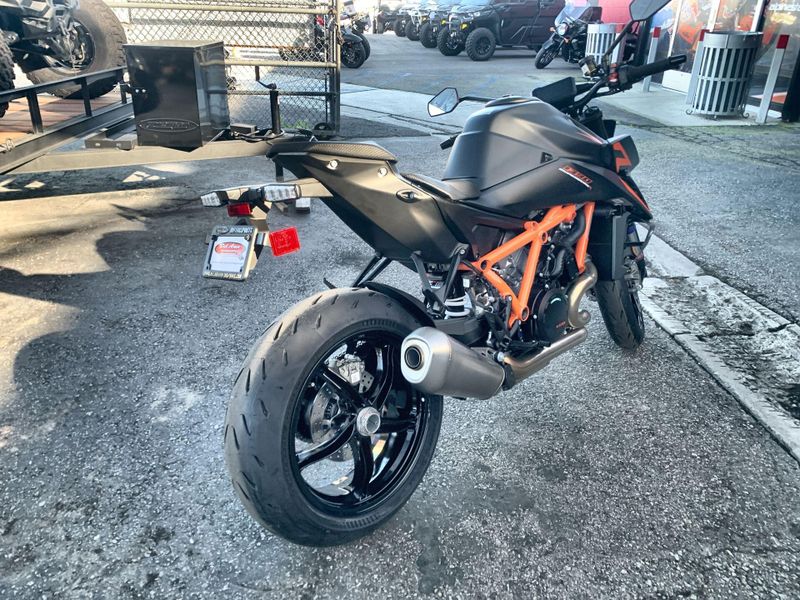New 2026 KTM 1390 SUPER DUKE R EVO Image 16