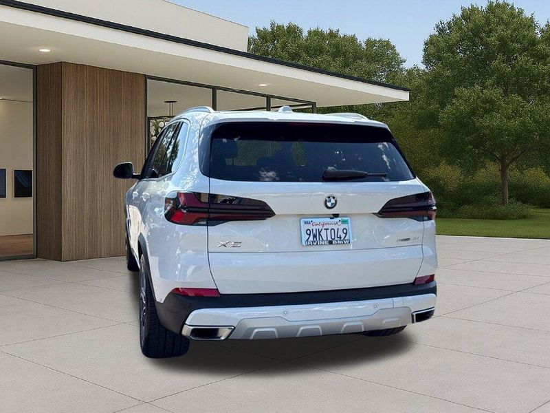 Used 2026 BMW X5 sDrive40iImage 11