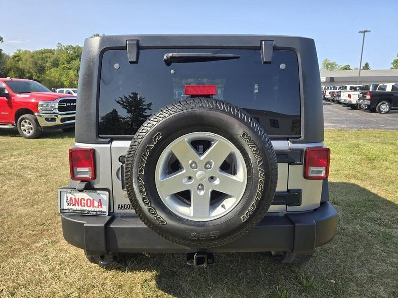 2013 Jeep Wrangler Sport photo 6