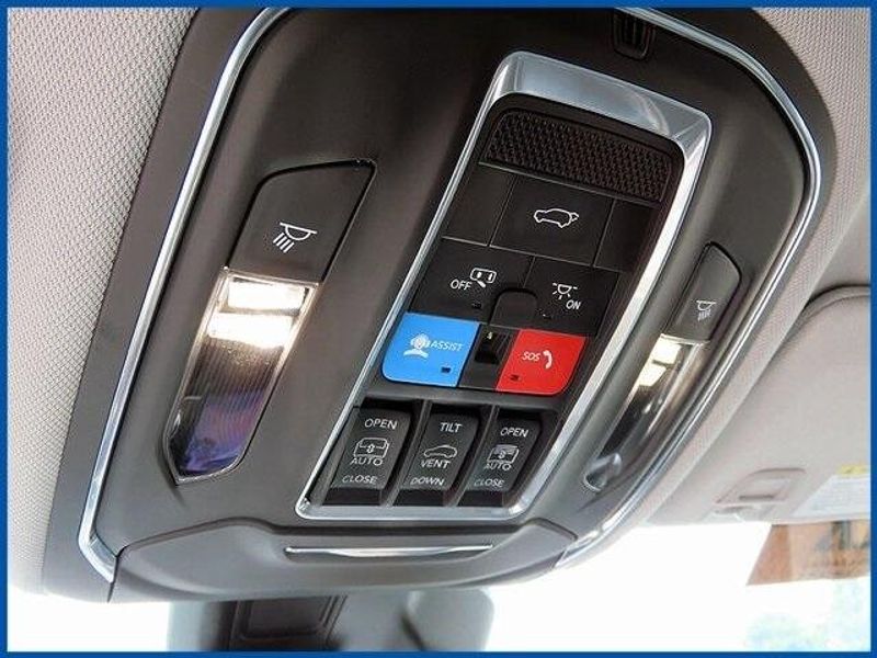 Used 2022 Jeep Grand Cherokee L LimitedImage 22