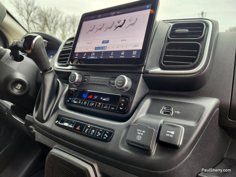 New 2024 RAM Promaster 2500 Slt+ Window Van High Roof 159' Wb