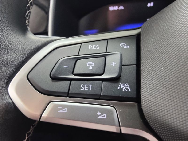2025 Volkswagen Taos SE AWD w/SunroofImage 29