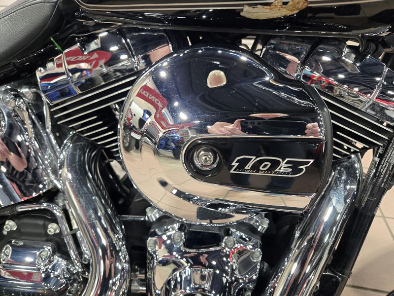 2016 HARLEY SOFTAIL FATBOY BLACK Image 18