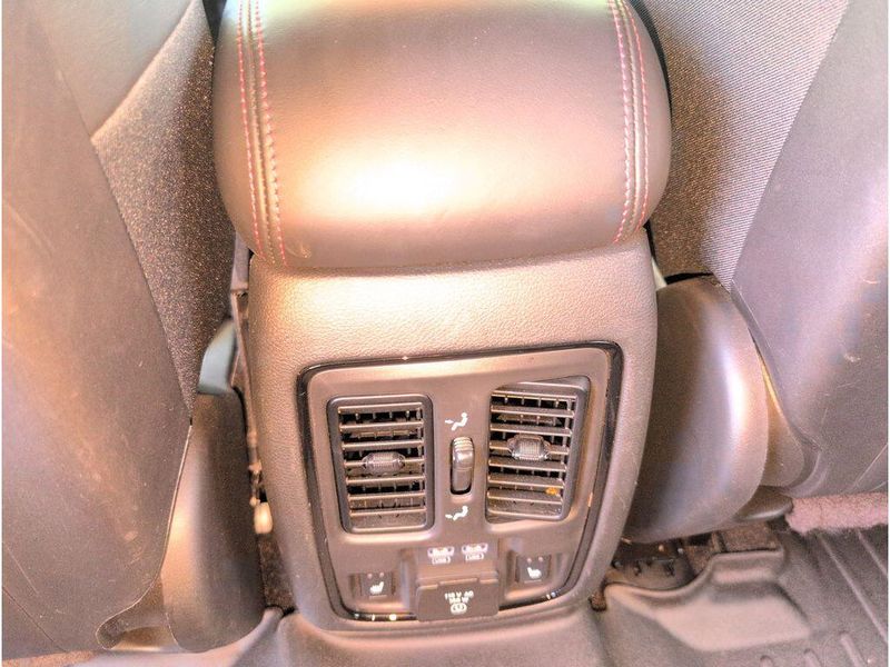 Used 2021 Dodge Durango R/TImage 33