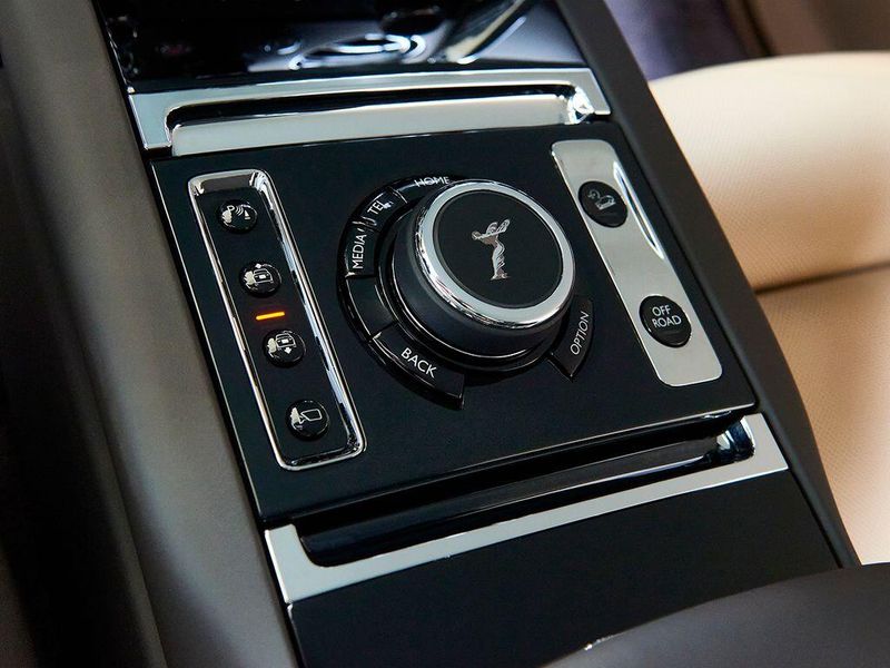 New 2027 Rolls-Royce Cullinan Image 14