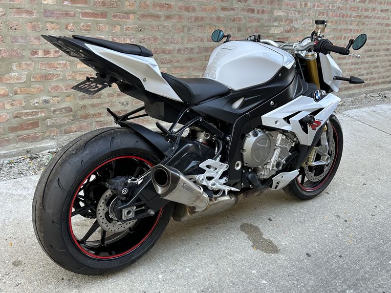 2016 BMW S 1000 R  Image 5