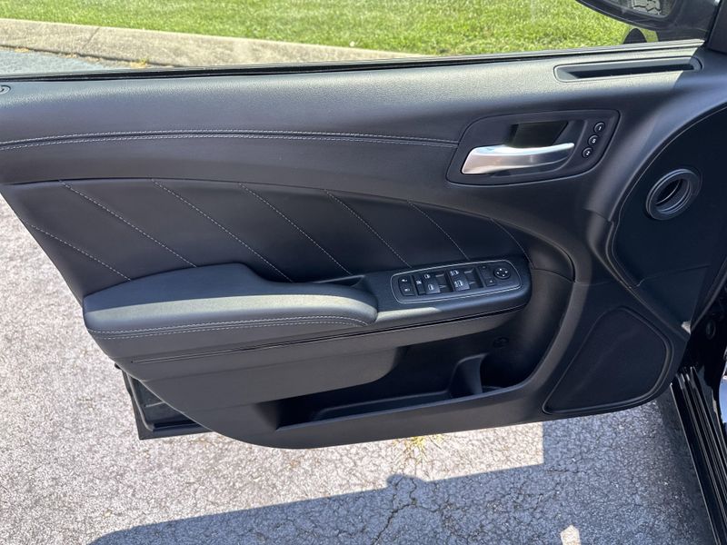 2022 Dodge Charger R/TImage 15