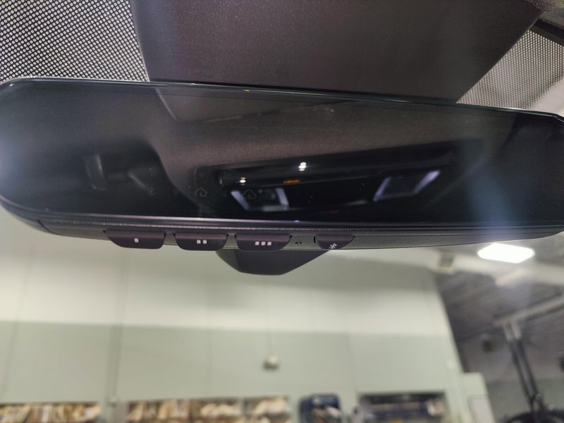 Used 2023 Volkswagen ID.4 Pro 82Kw Long RangeImage 24